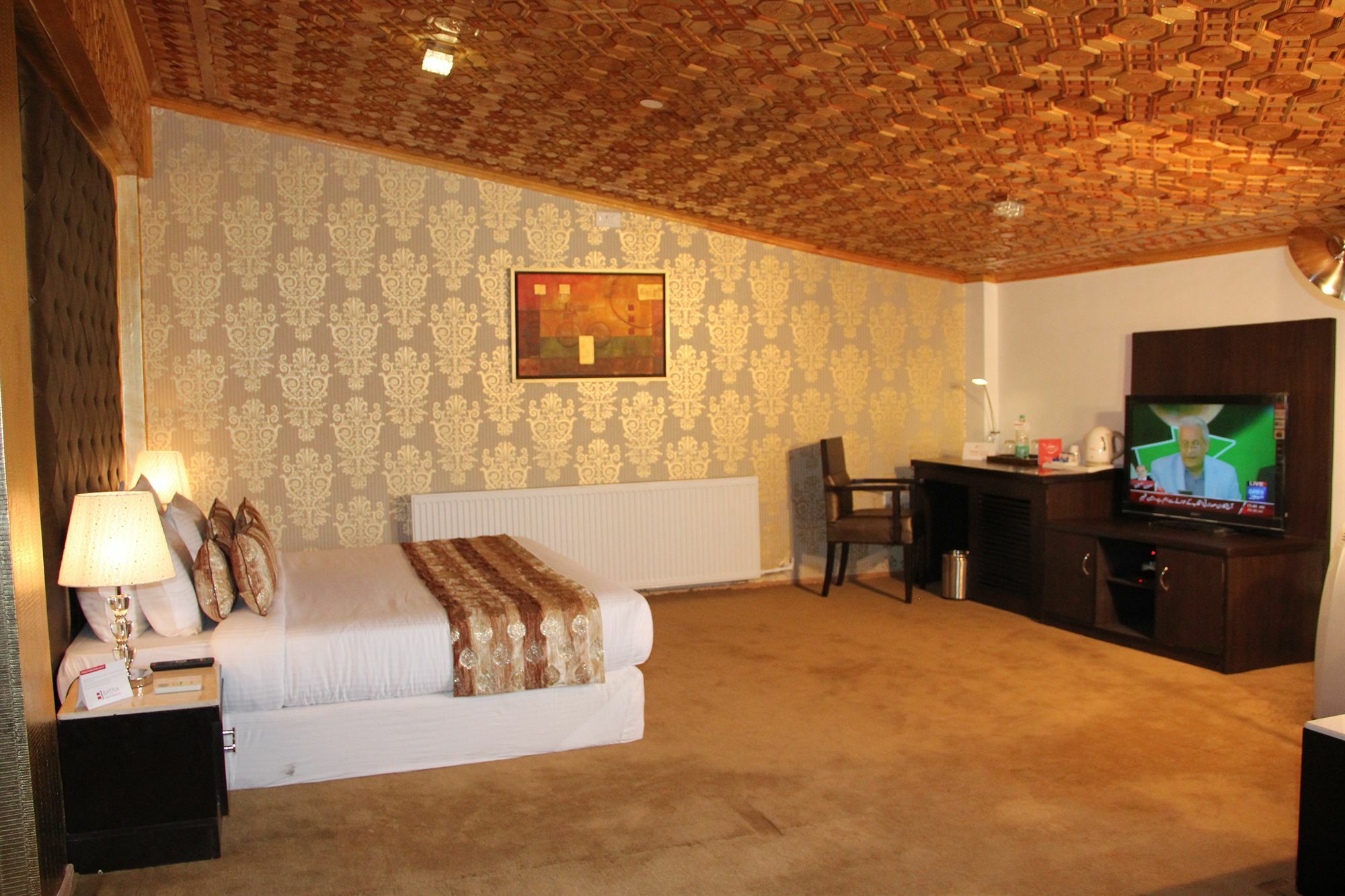 Hotel Batra And Residences Srinagar (Jammu and Kashmir)