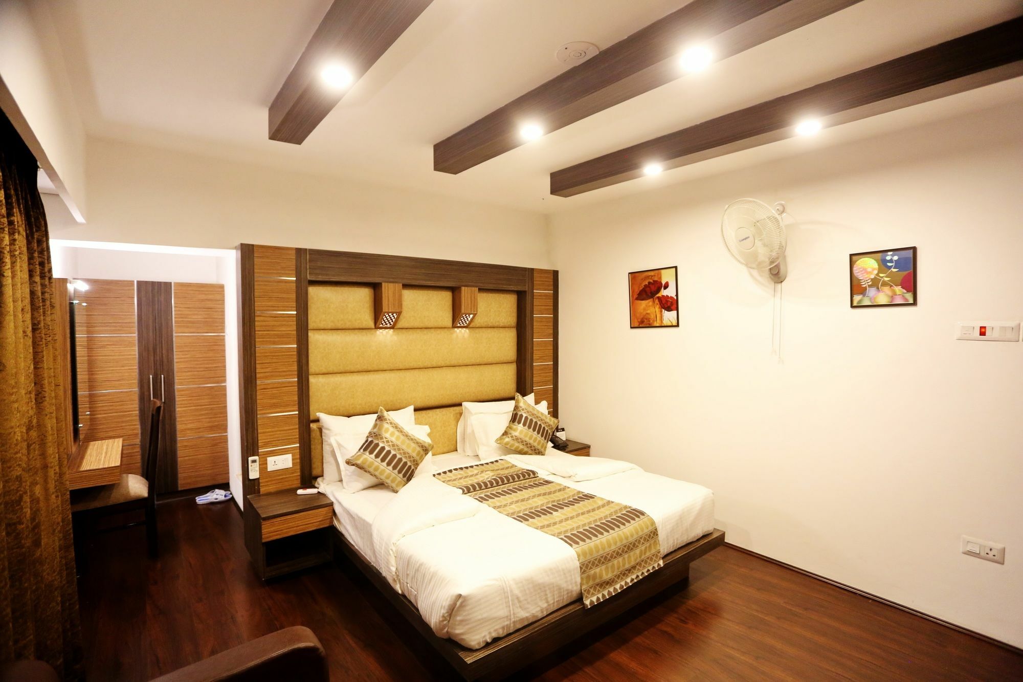 22 Enclave Evoke Lifestyle Hotel