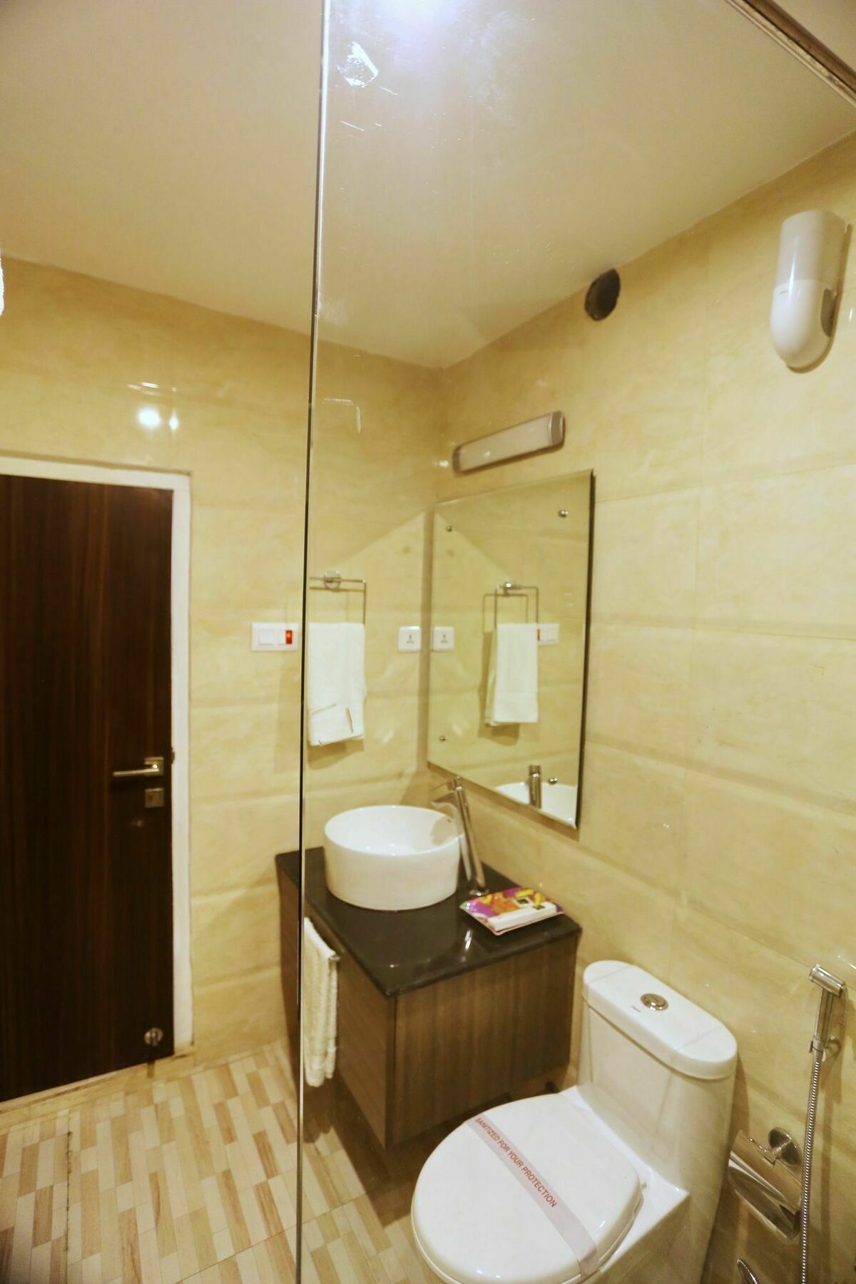 22 Enclave Evoke Lifestyle Hotel Srinagar (Jammu and Kashmir)