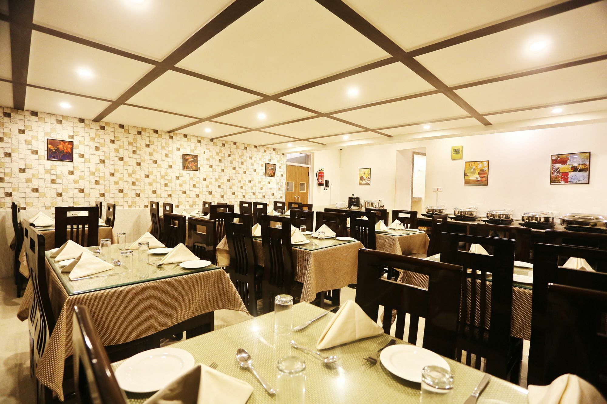 22 Enclave Evoke Lifestyle Hotel