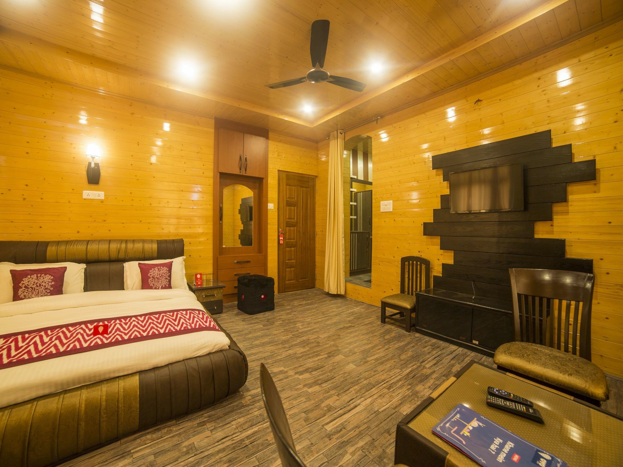 Hotel Oyo 5582 Master Residency Srinagar (Jammu and Kashmir)