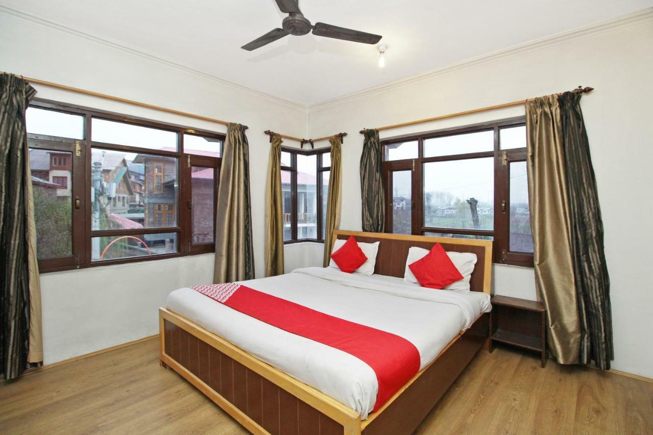 Assad Resorts Srinagar (Jammu and Kashmir)