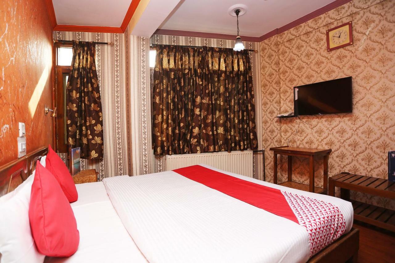 Hotel Oyo 24966 Grand & Restaurant Srinagar (Jammu and Kashmir)