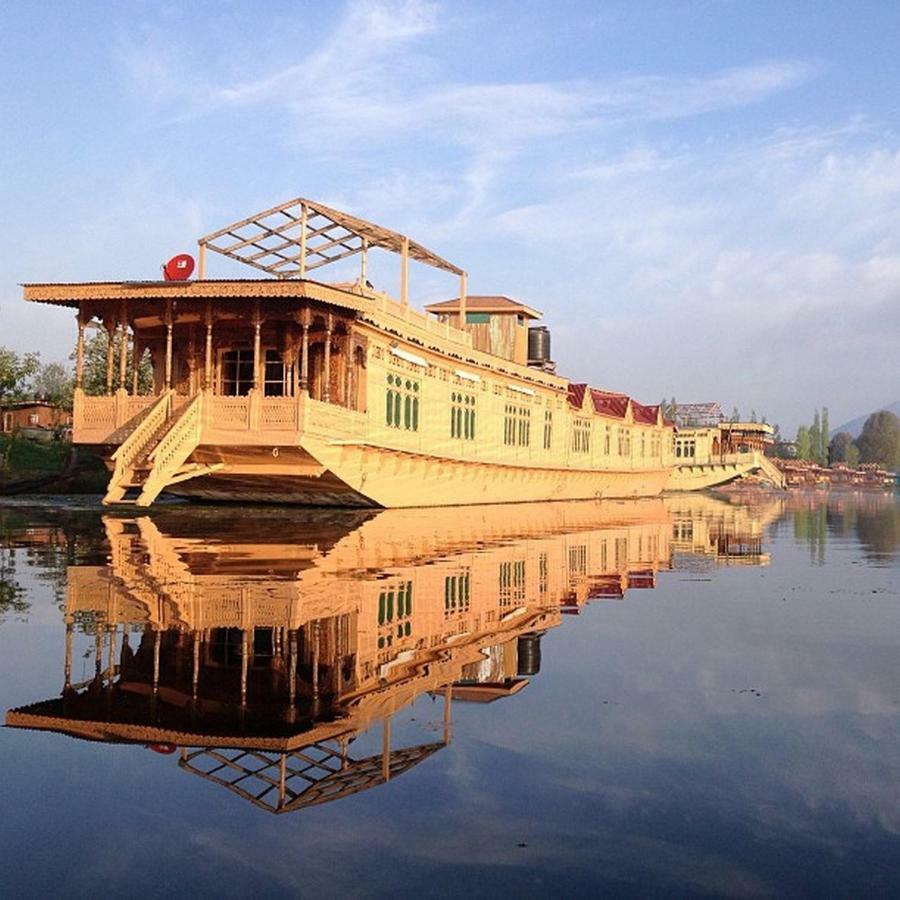 Hotel Peacock Houseboats Srinagar (Jammu and Kashmir)