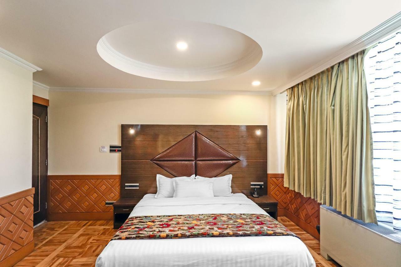 Hotel Palette - Opera Srinagar (Jammu and Kashmir)