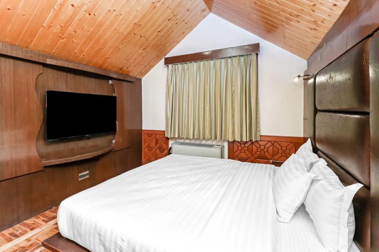 Hotel Palette - Opera Srinagar (Jammu and Kashmir)
