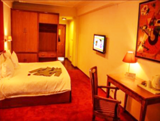 Hotel Batra And Residences Srinagar (Jammu and Kashmir)