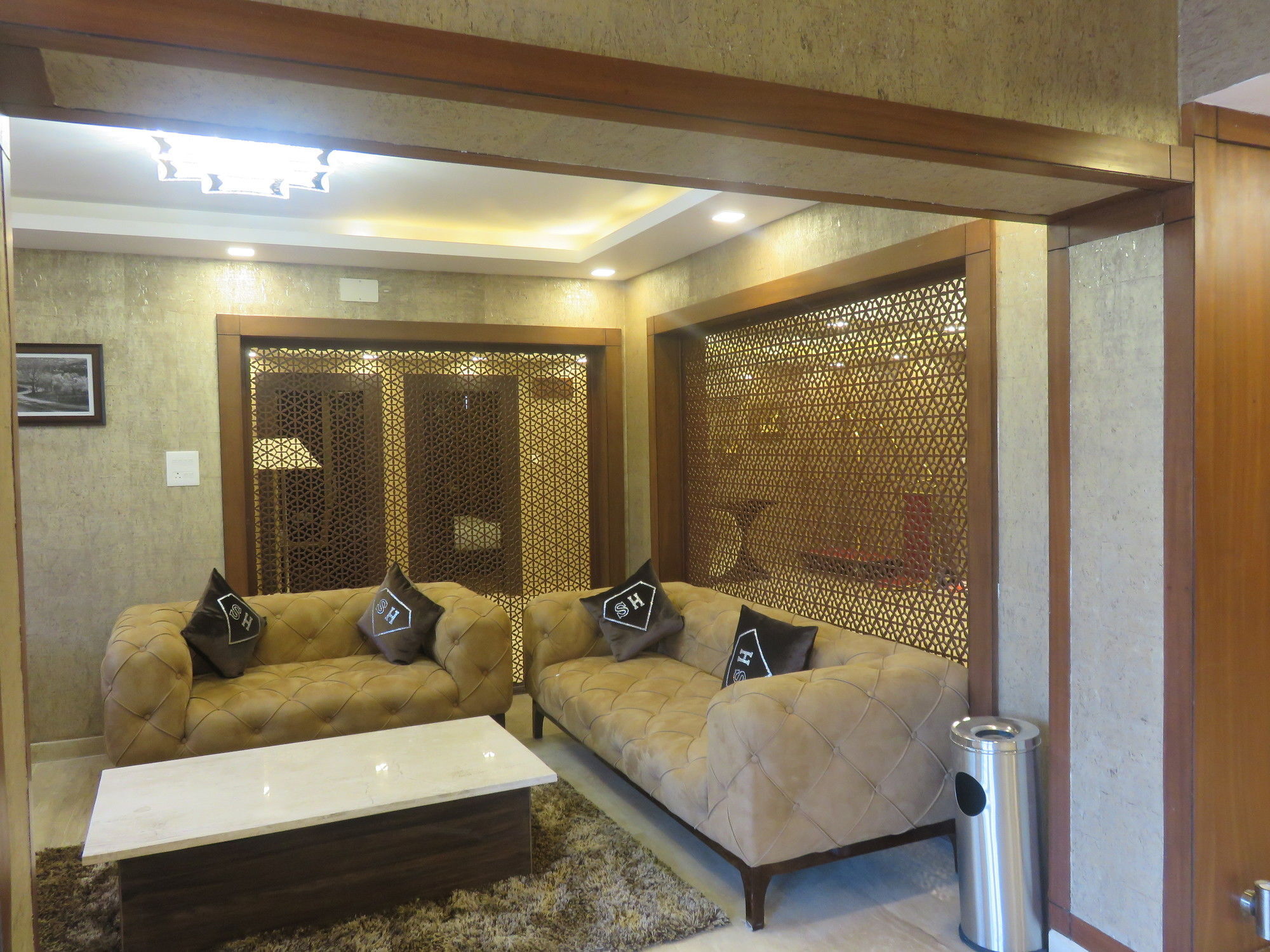 Clarks Srinagar (Jammu and Kashmir)