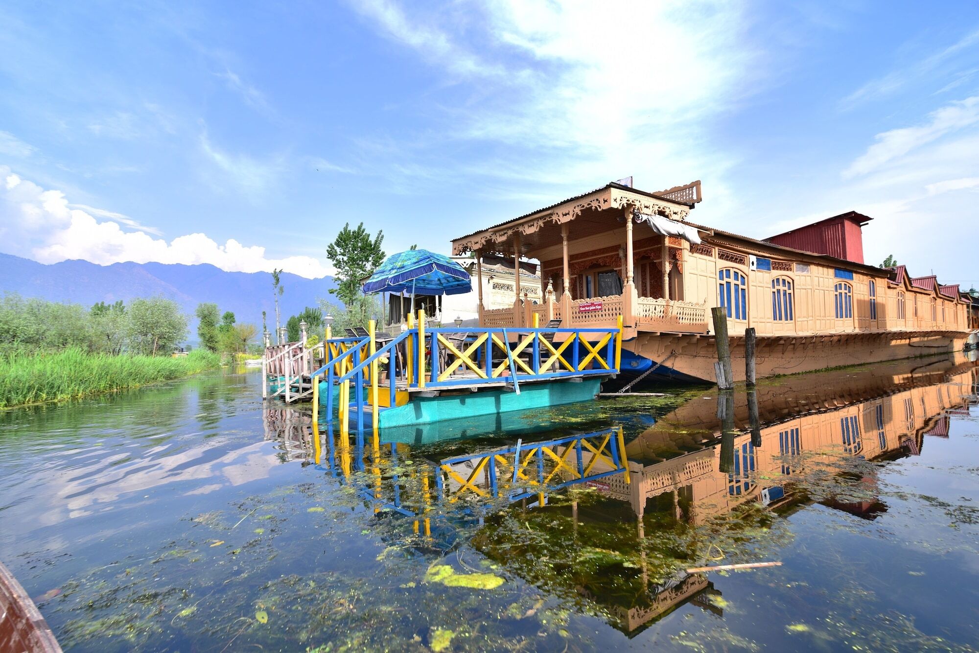 Golden Hopes Group Of Houseboats