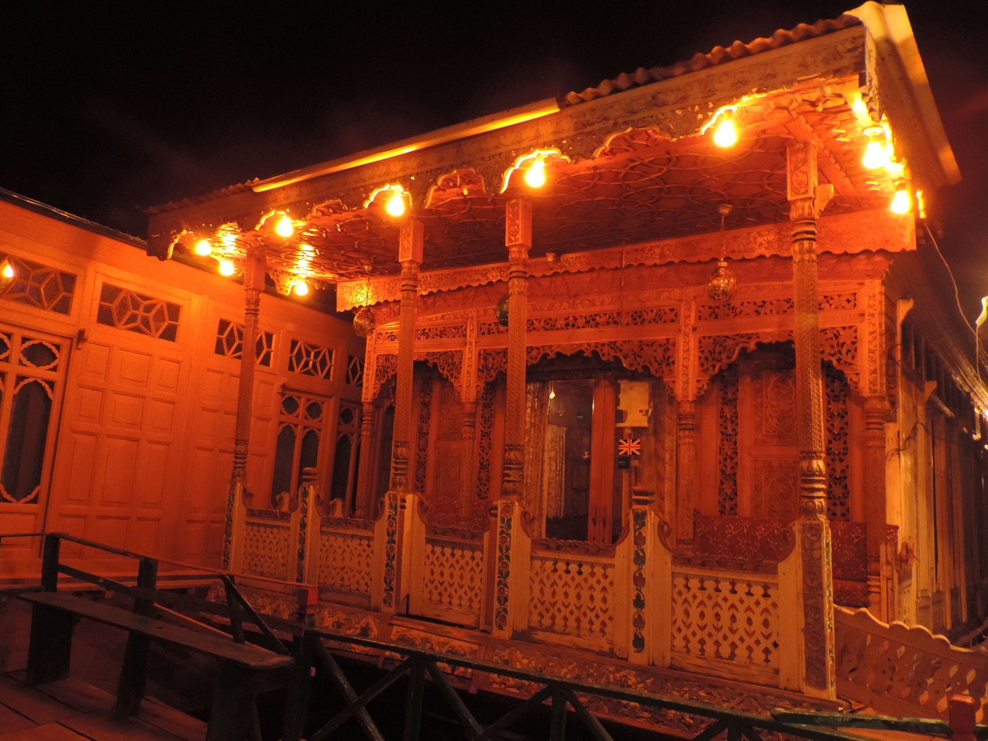 Hotel Young Bombay Group Of Houseboats Srinagar (Jammu and Kashmir)