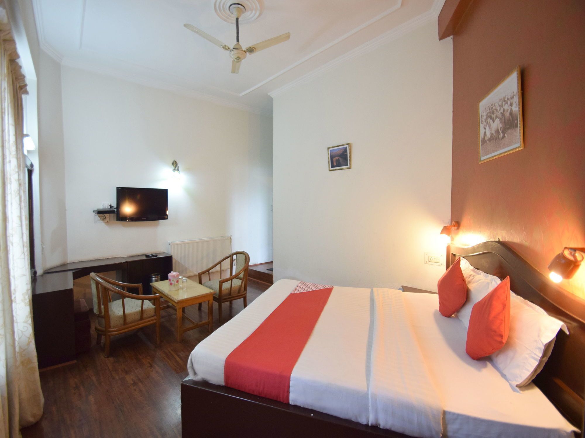 Hotel Oyo 4642 Nishat View