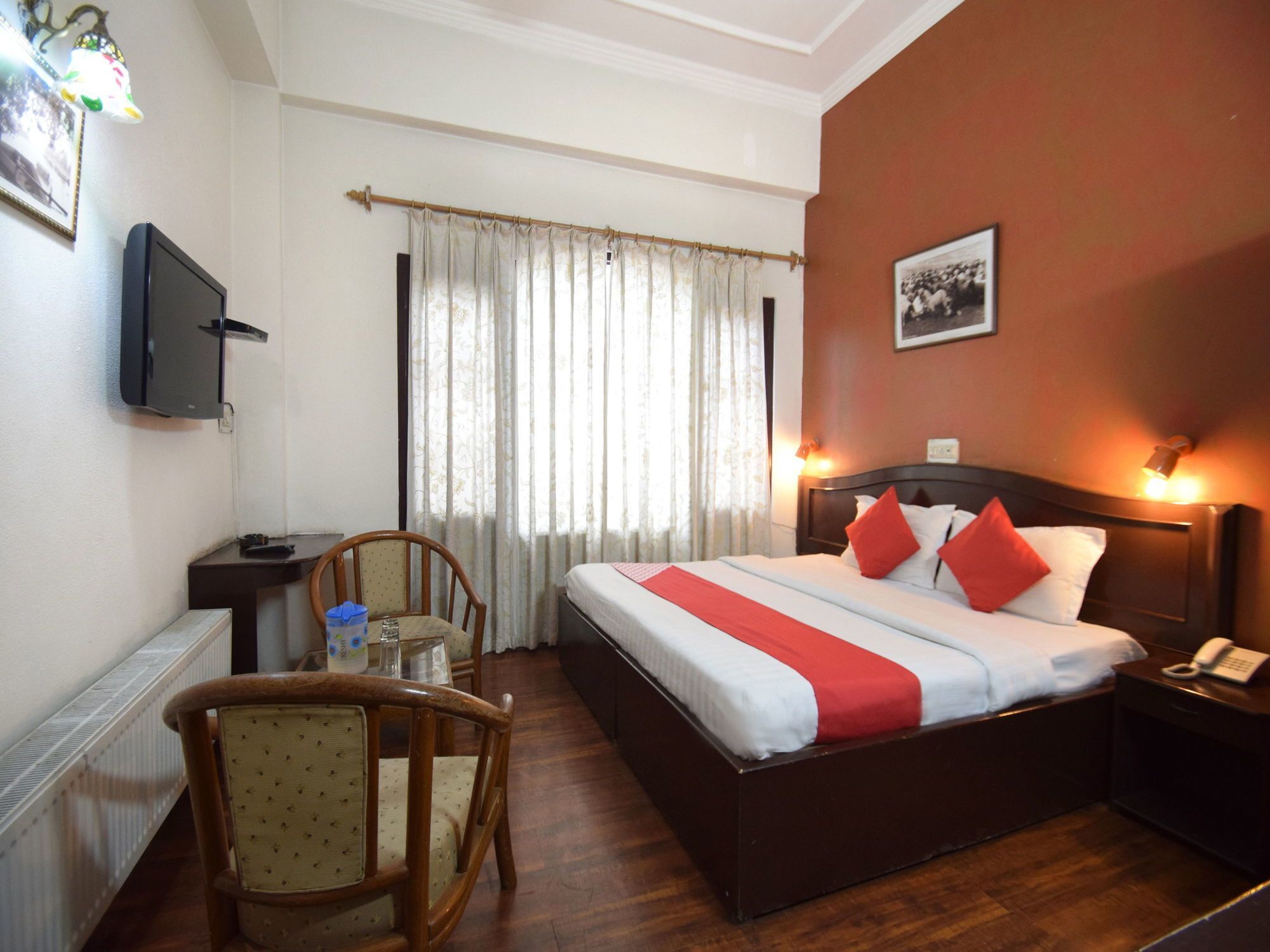 Oyo 4642 Nishat View Hotel 3*