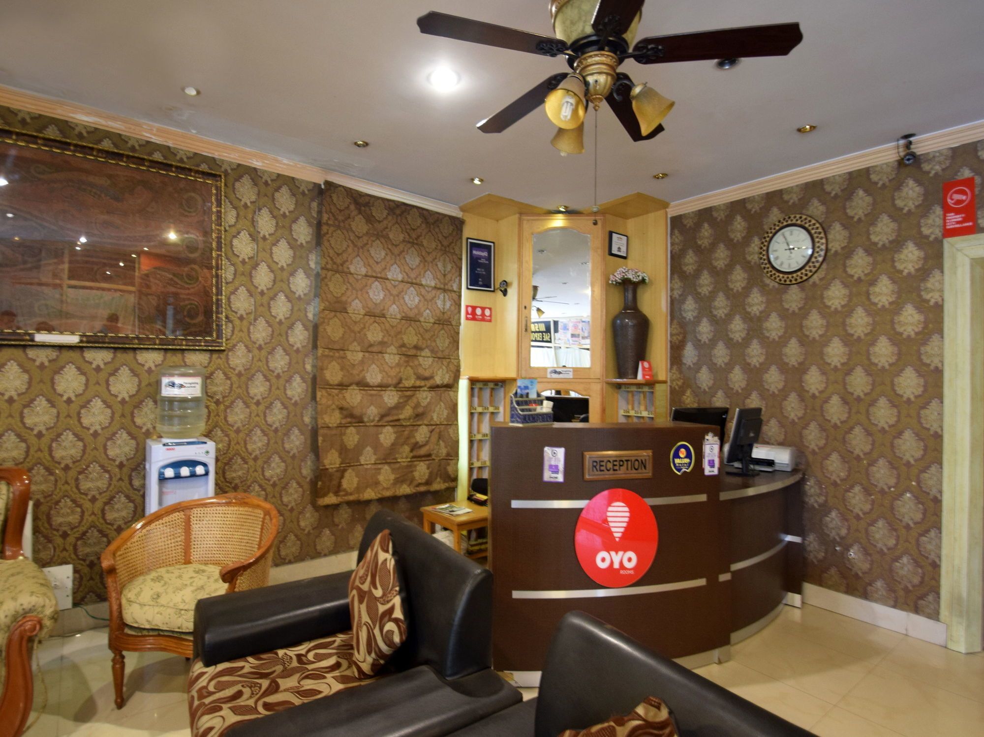 Oyo 4642 Nishat View 3*