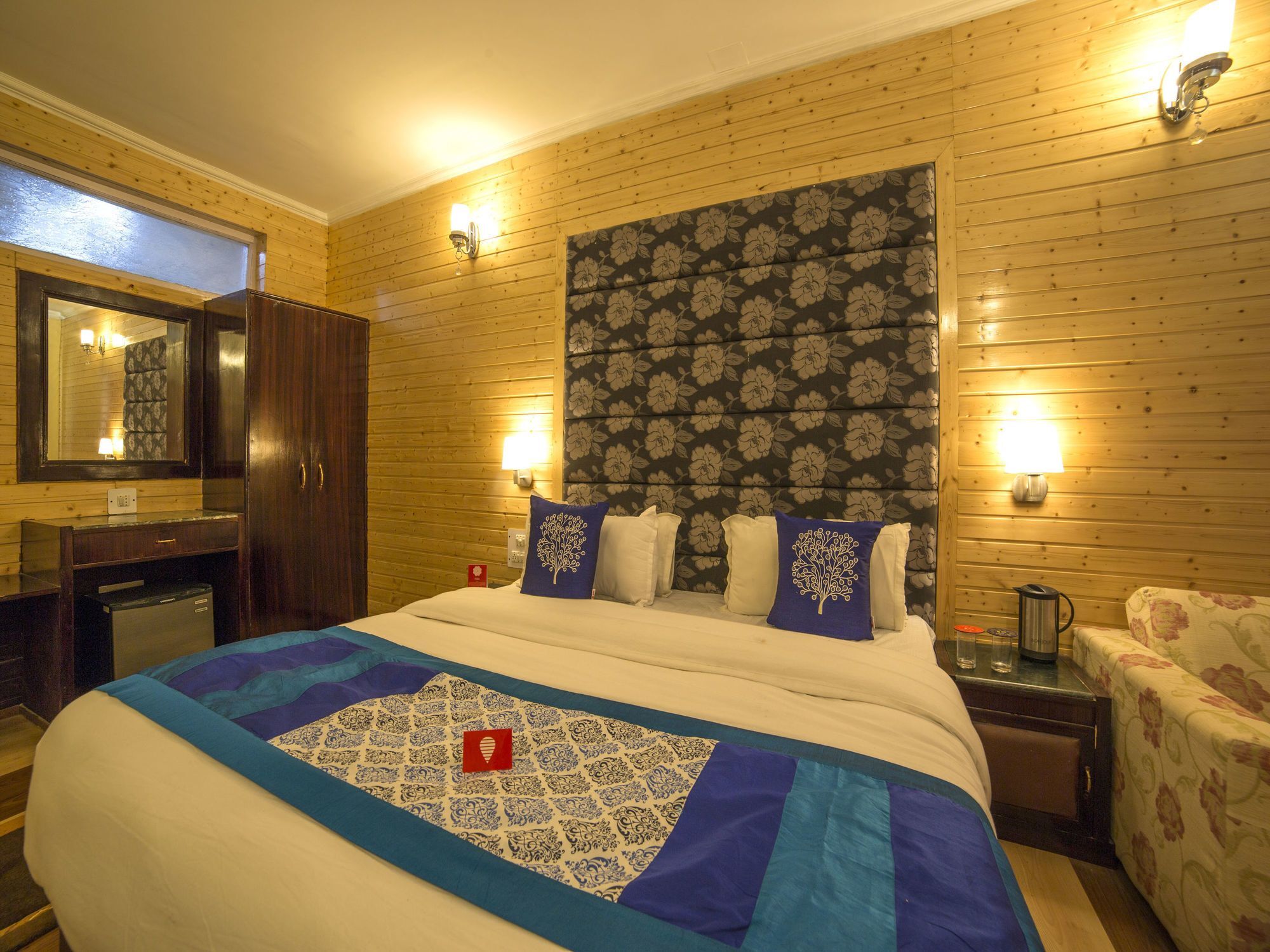Oyo 5174 Pamposh 3* Srinagar (Jammu and Kashmir)