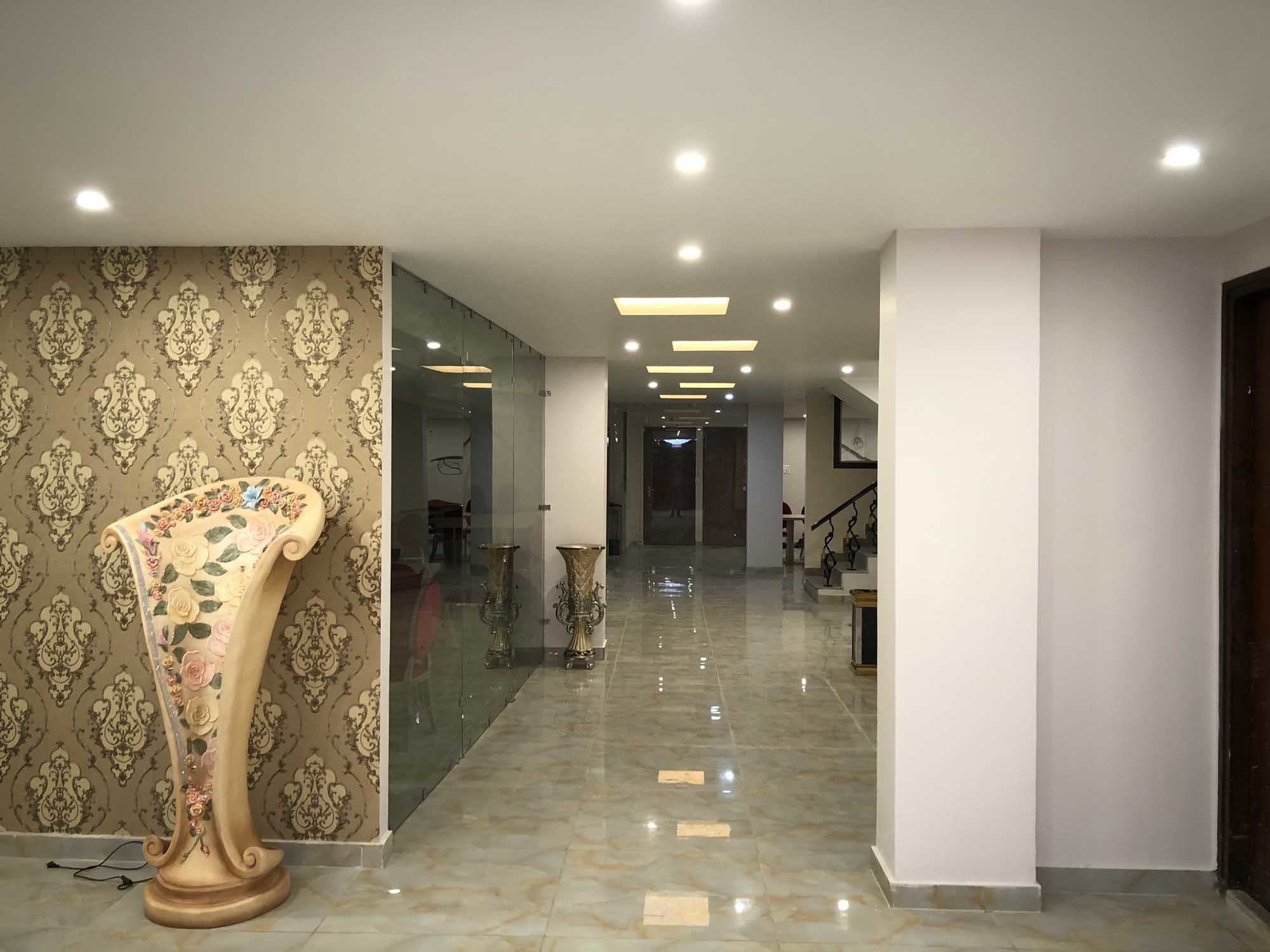 Hotel The Saffron Srinagar (Jammu and Kashmir)