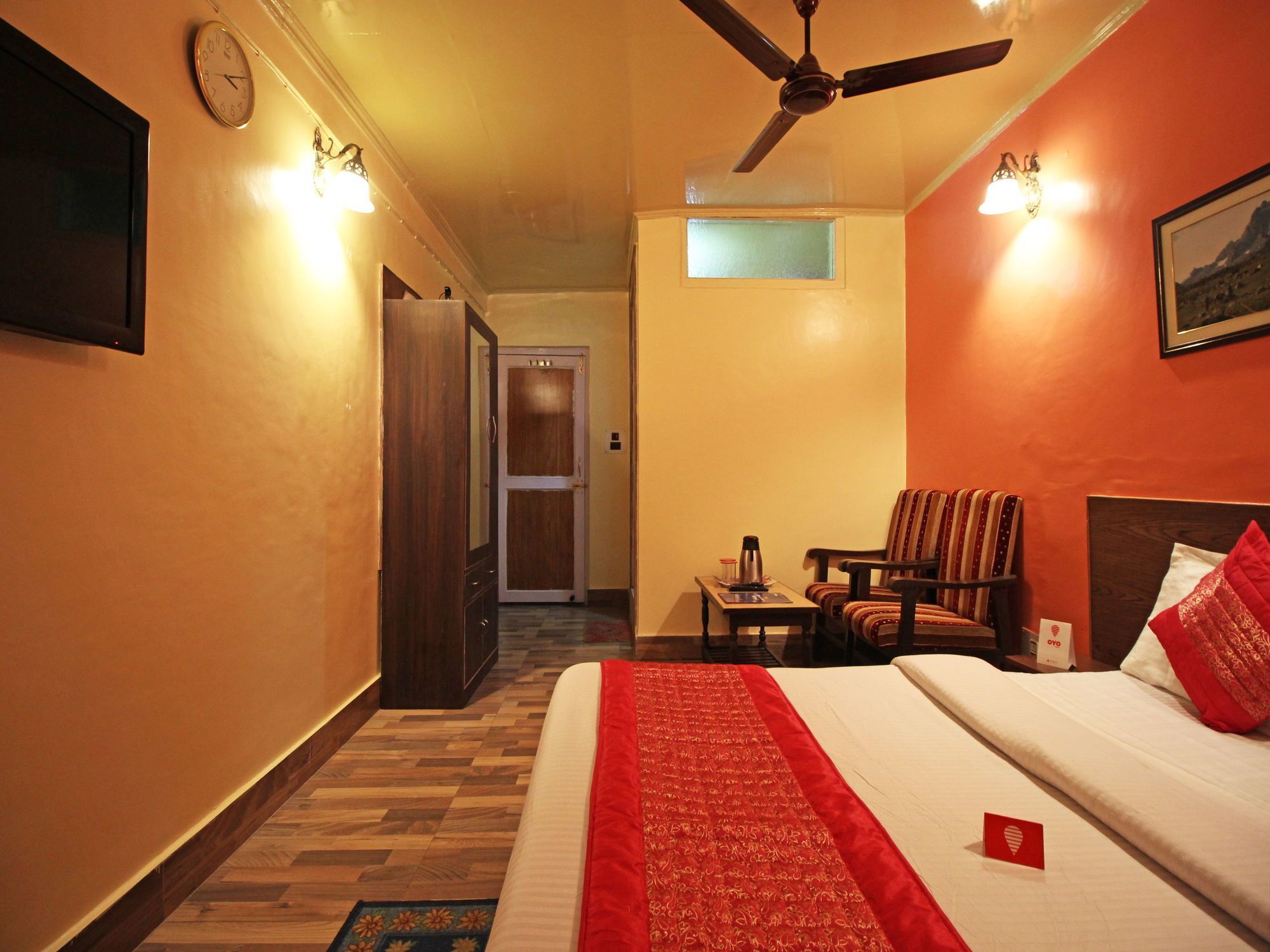 Oyo 4529 Star Of Kashmir Bed & Breakfast 3*