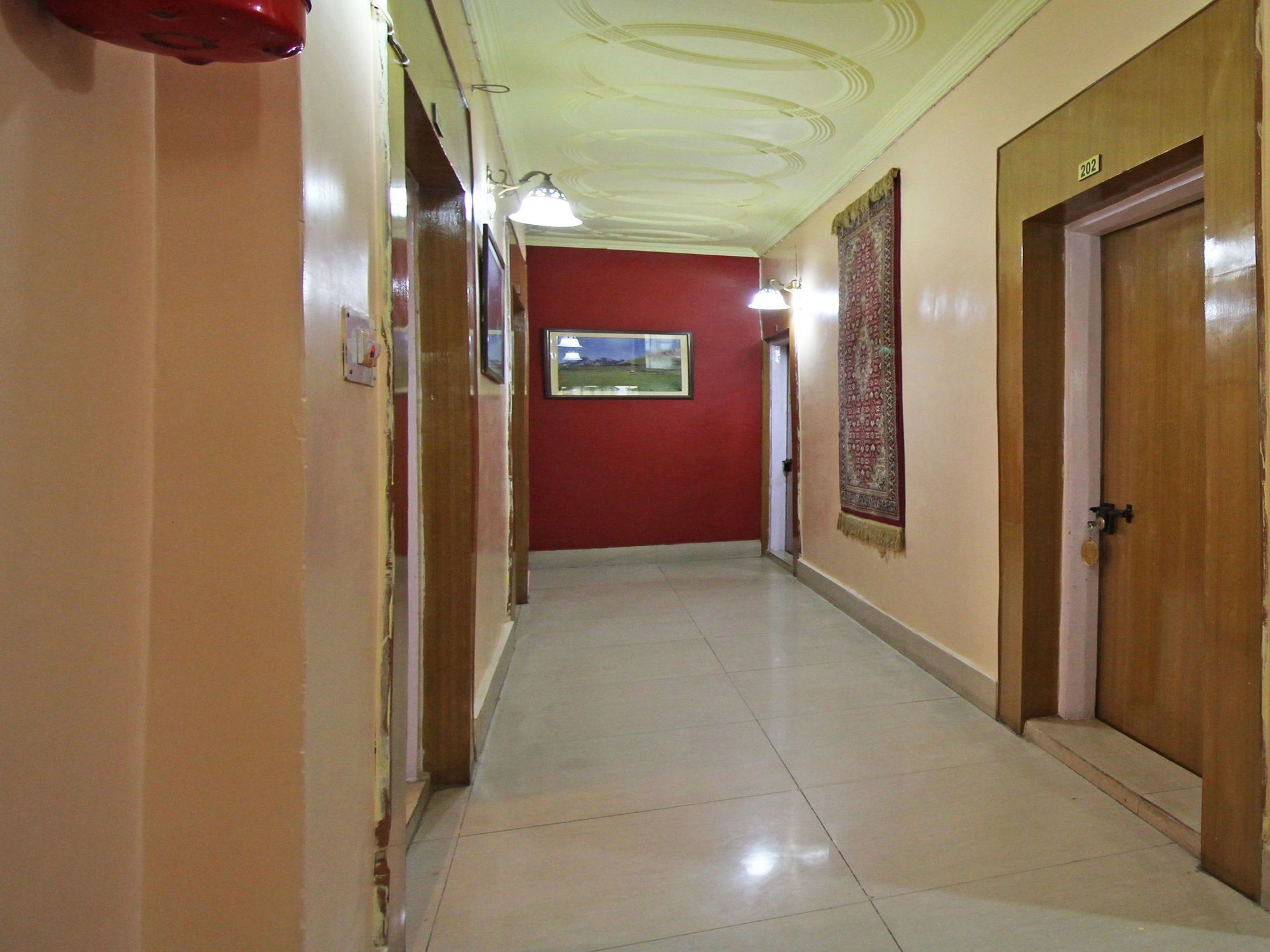 Oyo 4529 Star Of Kashmir Srinagar (Jammu and Kashmir)