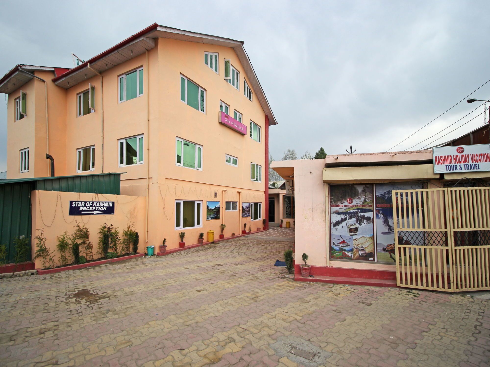 Oyo 4529 Star Of Kashmir 3*