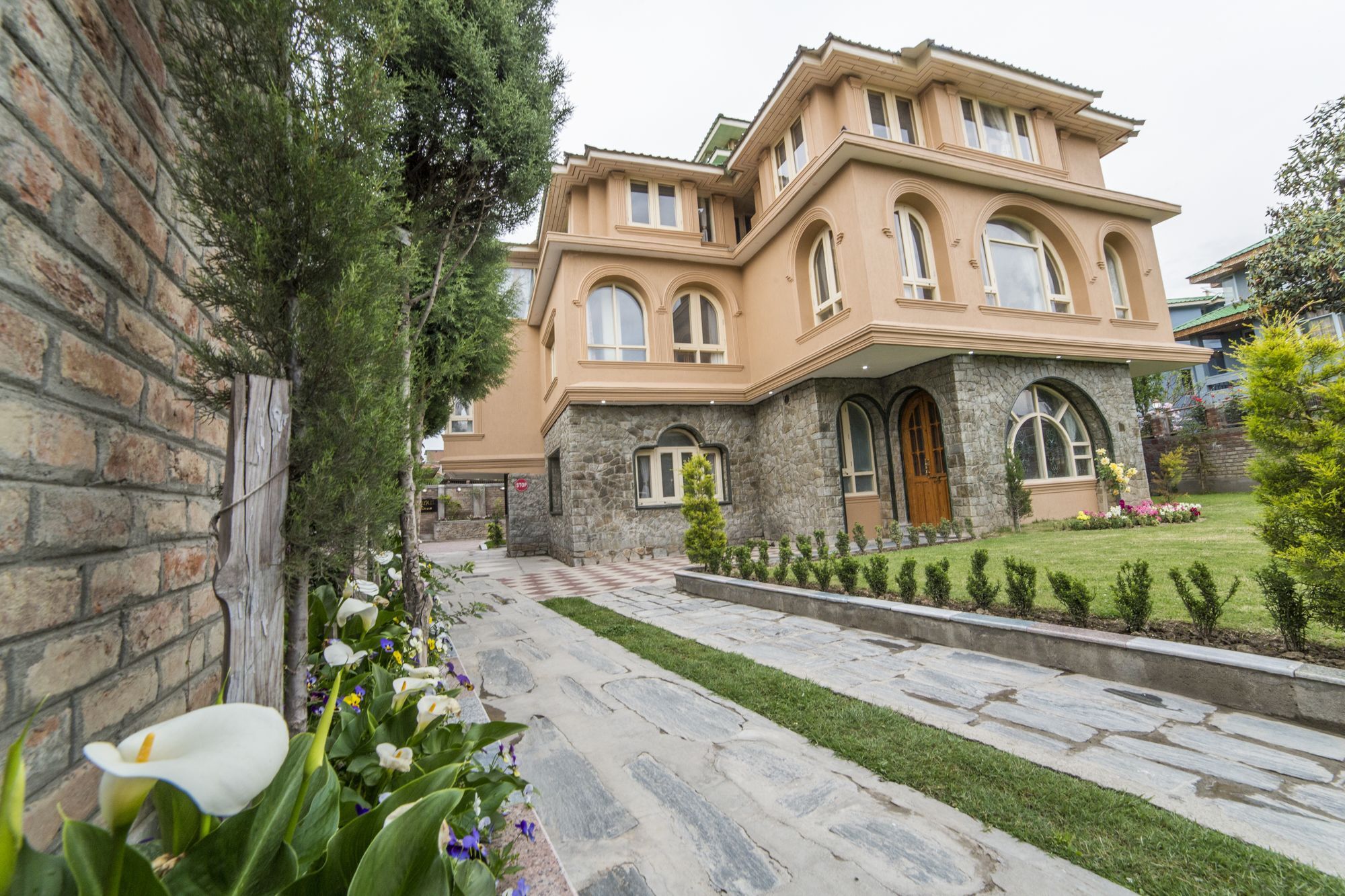 Shuhul Homes A Unit Of Aayu Holidays Hotel Srinagar (Jammu and Kashmir)