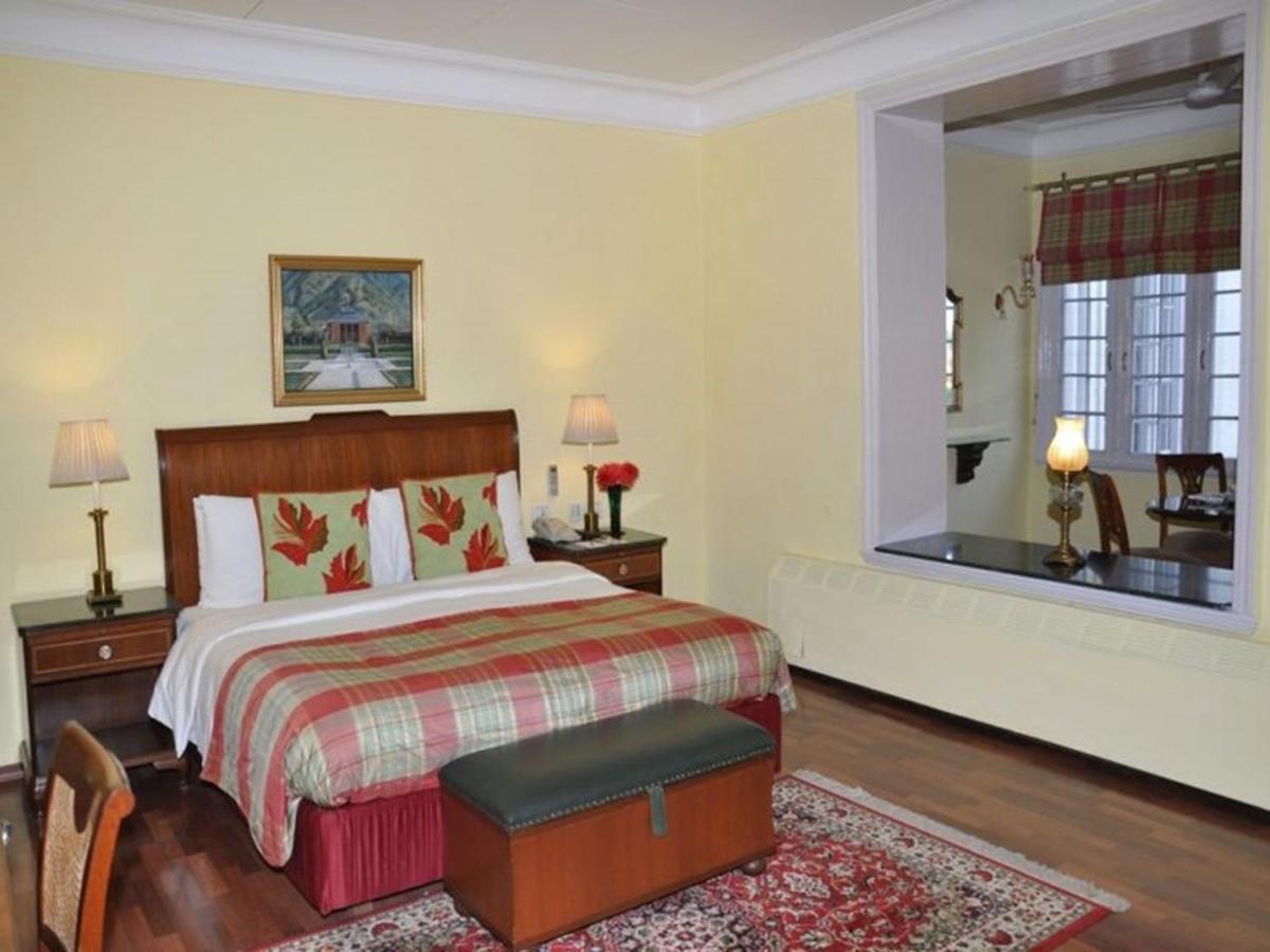 The Lalit Grand Palace Srinagar (Jammu and Kashmir)