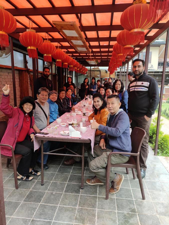 Botel New Lucky Flower Group Of House Boat 3*
