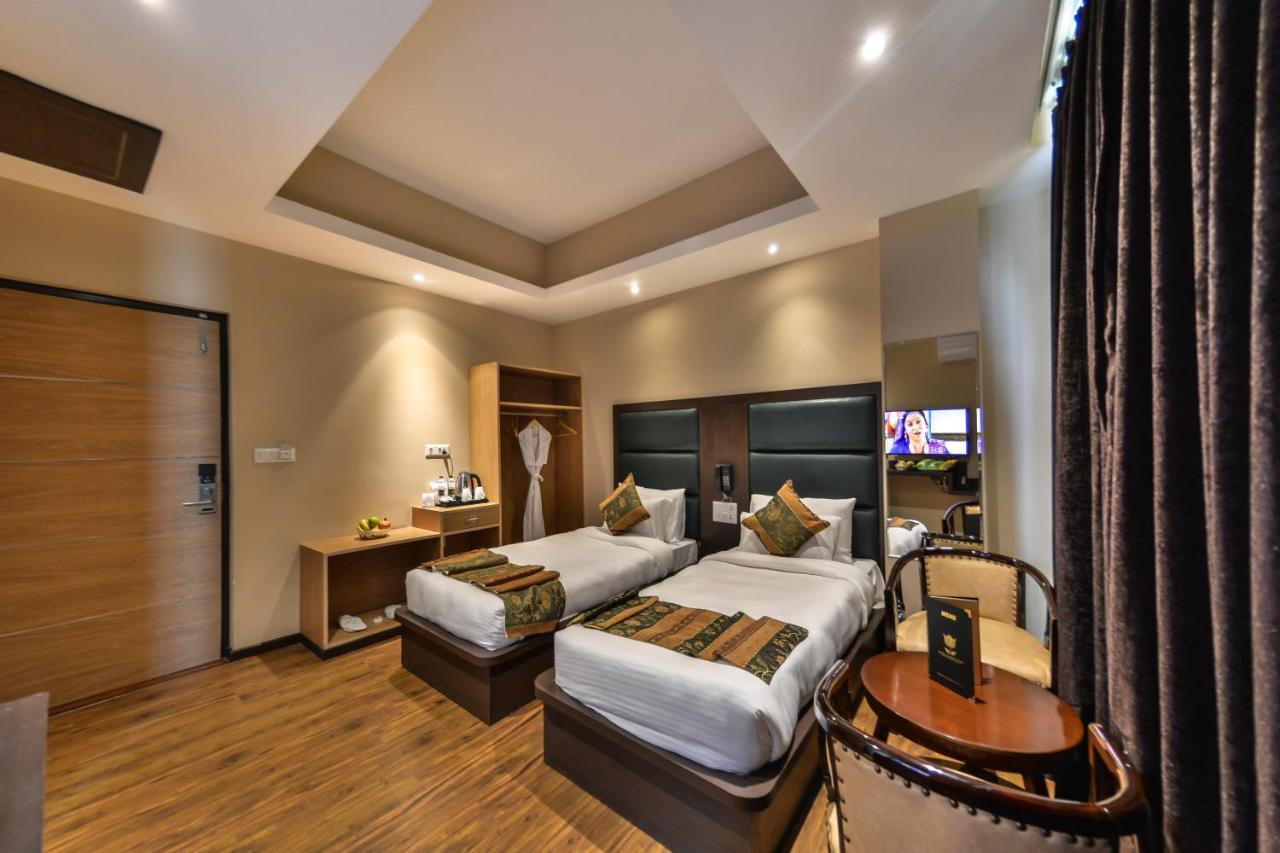 Hotel Golden Tulip Kashmir