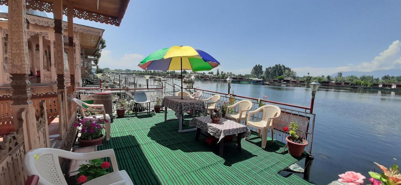 Palace Group Of House Boats Hotel 3*