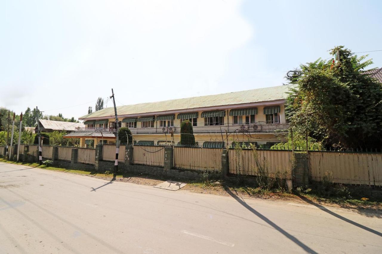 Hotel Oyo 19478 Paradise Gateway 3*