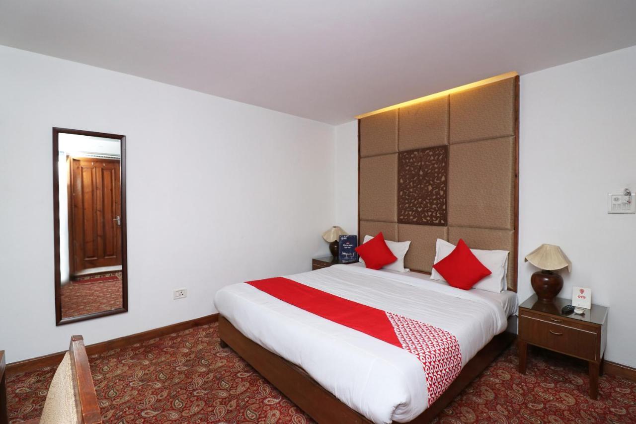 Hotel Oyo 19478 Paradise Gateway Srinagar (Jammu and Kashmir)