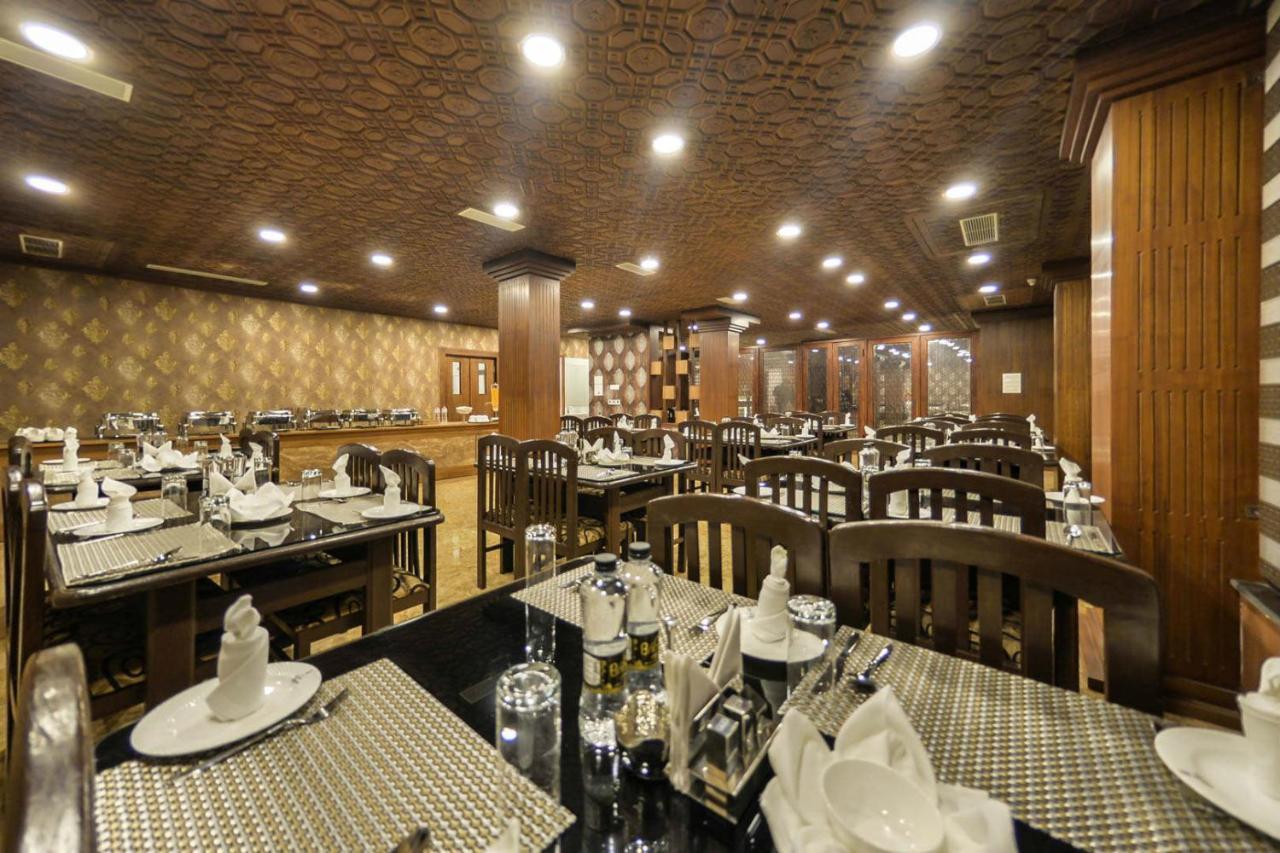 The Grand Kaisar 4* Srinagar (Jammu and Kashmir)