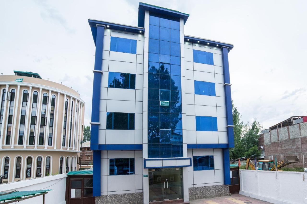 Hotel Oyo 5416 Ibnigani Srinagar (Jammu and Kashmir)