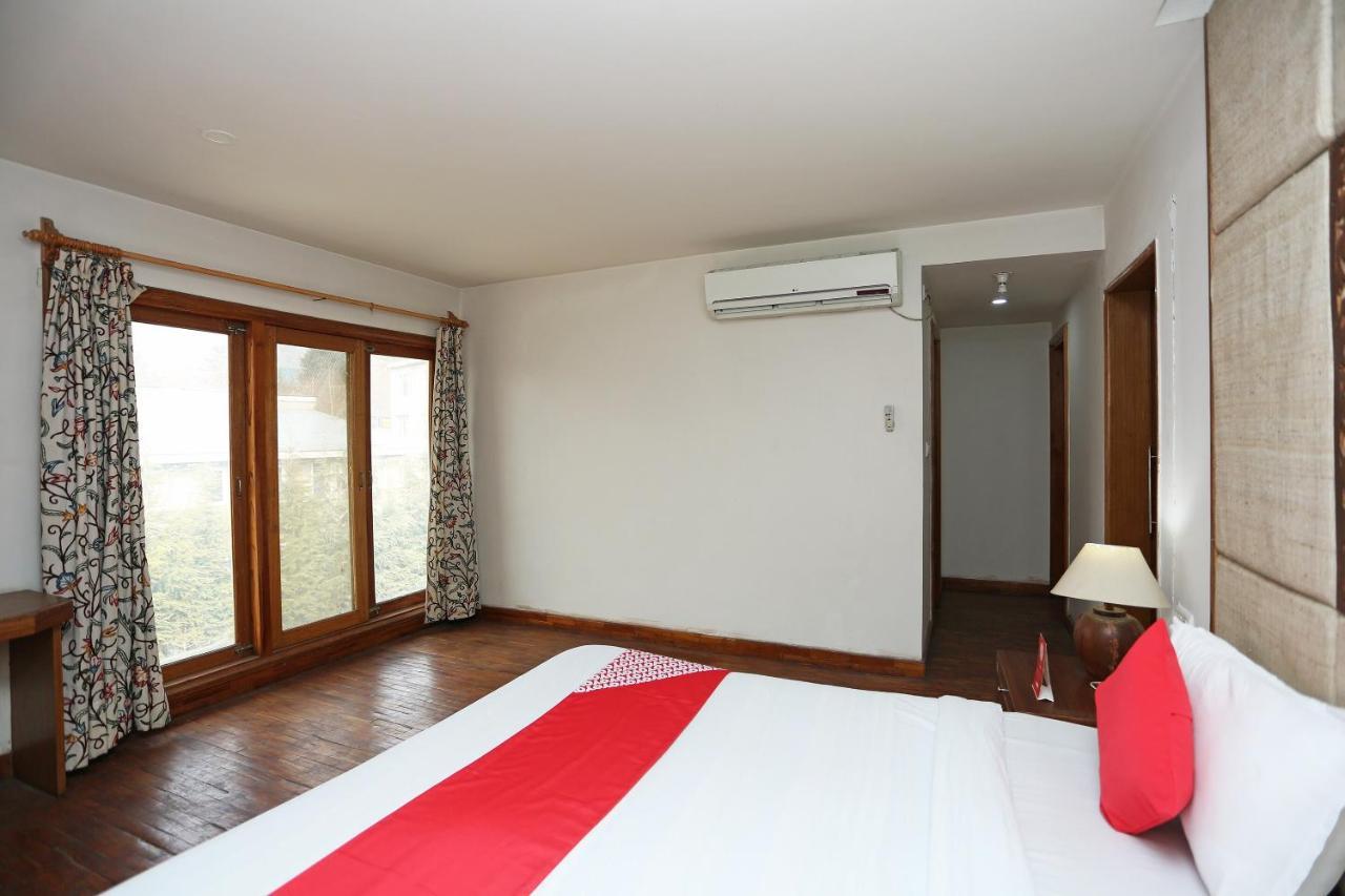 Hotel Oyo 27008 Paradise Gateway