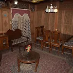 Houseboat New Sultan Palace