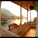 S Group Of Houseboat