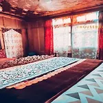 Houseboat Ambassador