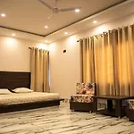 Sethi Homestay Deluxe