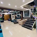 Flickerz Inn