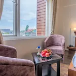 Hotel Crown Prince Srinagar