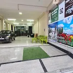 Royal Pamposh