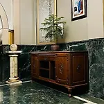 Hotel International