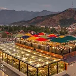 Hotel Meerz , Srinagar