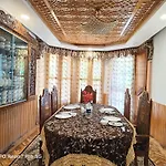 Golden Villa Resort