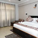 Click Sunburry Hotel Srinagar