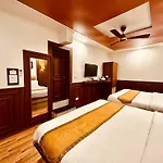 Walisons Hotel