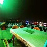House Boat New Rose Mary