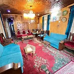New Silver Jubilee Heritage Group Of Houseboats