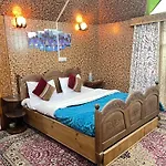 New Silver Jubilee Heritage Group Of Houseboats