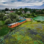 Kings Houseboats