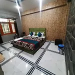 Hotel O Graceland