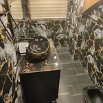 Golden Villa Resort